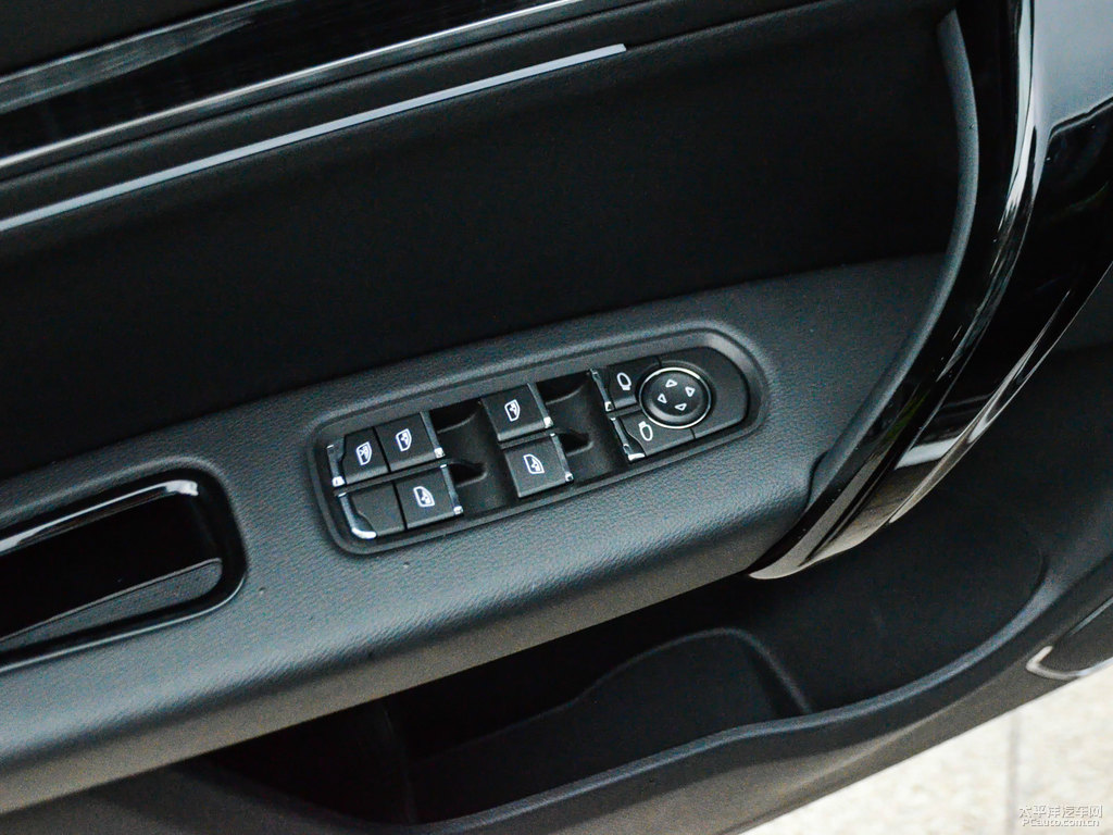 ױ̩T600 Coupe܇(ni)DƬ