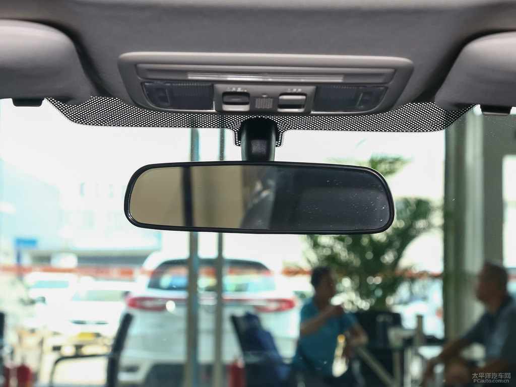 圣輝銀思域車廂內(nèi)飾圖片