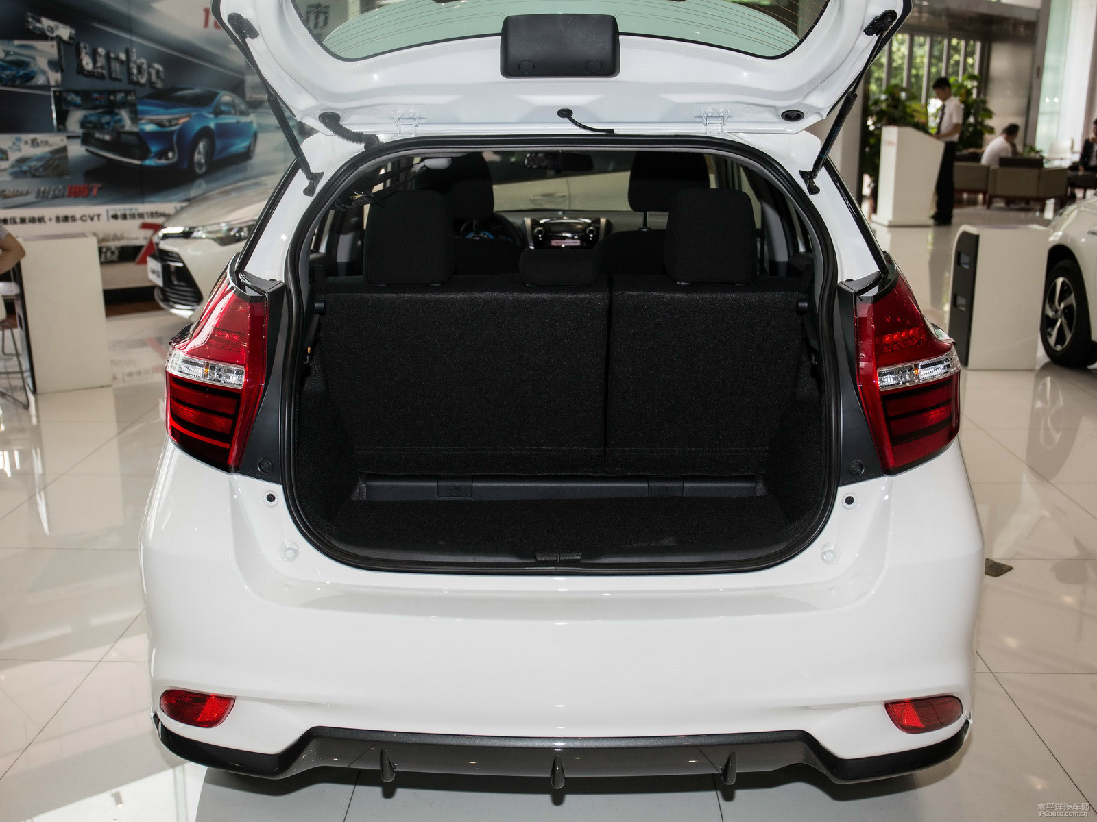 YARiS L 致炫空間高清大圖