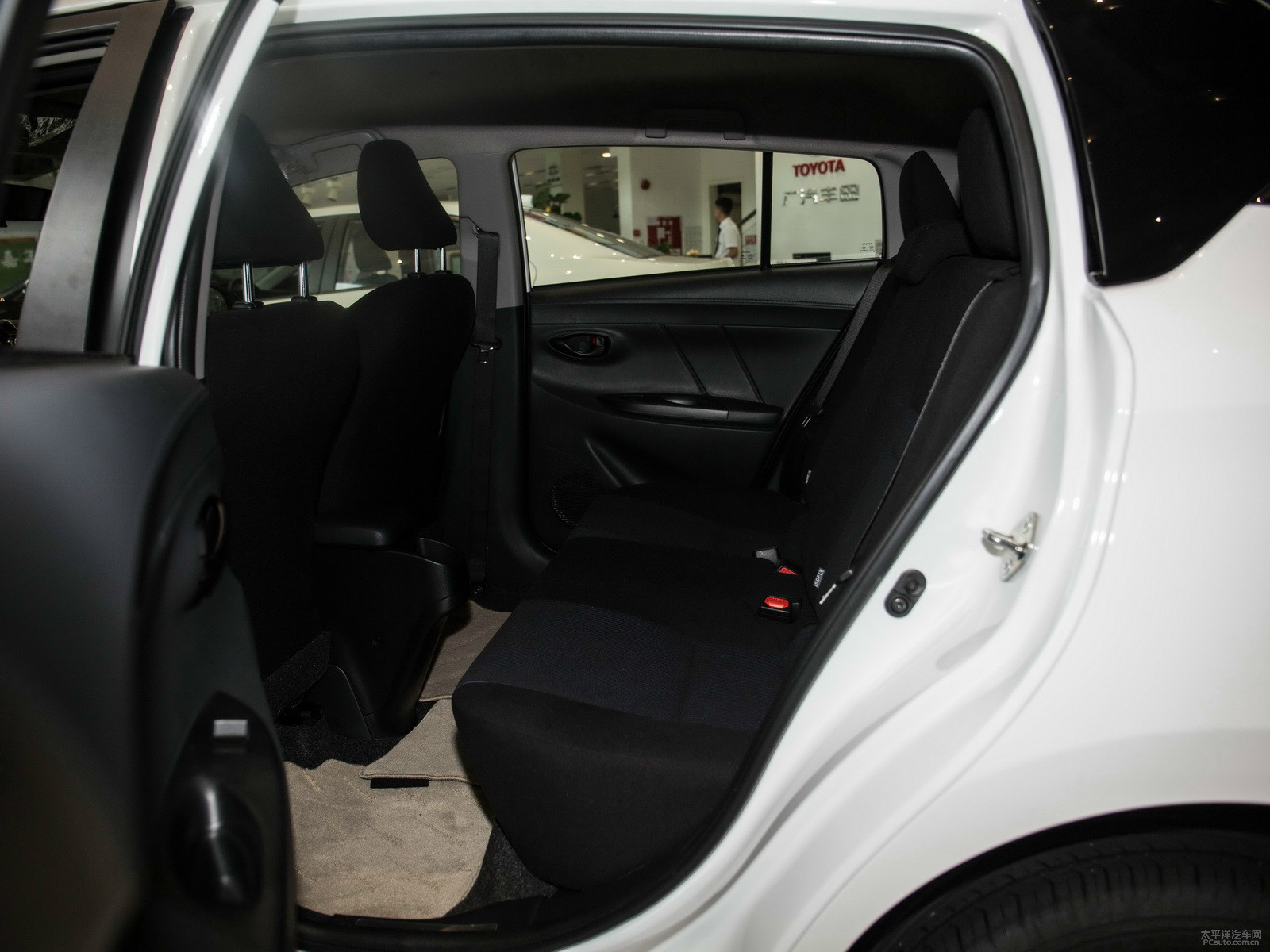 YARiS L 致炫空間高清大圖