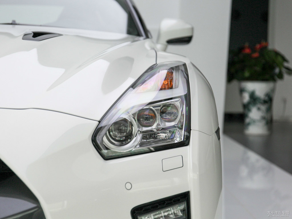 ծa(chn)GT-R܇^^DƬ