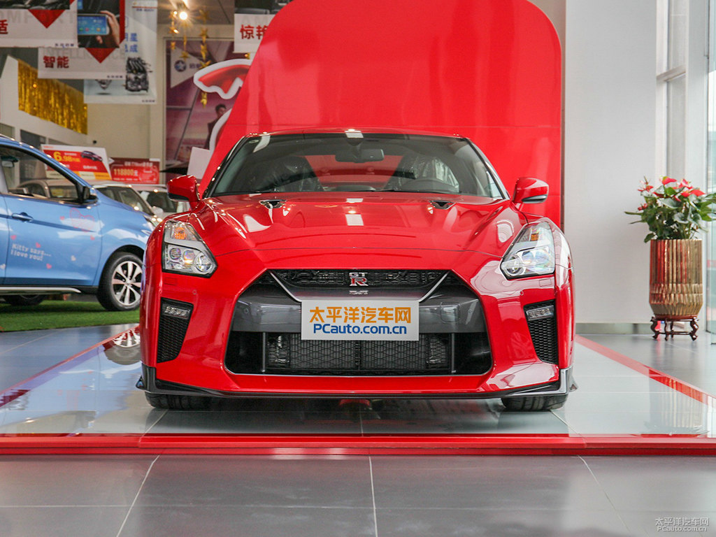 ێrtծa(chn)GT-R܇^^DƬ