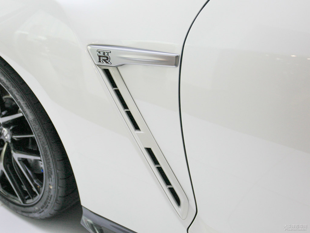 ծa(chn)GT-R(x)(ji)(x)(ji)DƬ