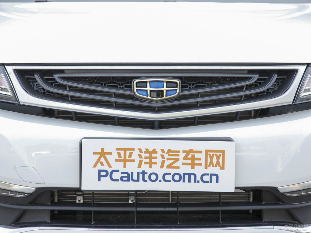 冰晶白帝豪GL車頭外觀圖片