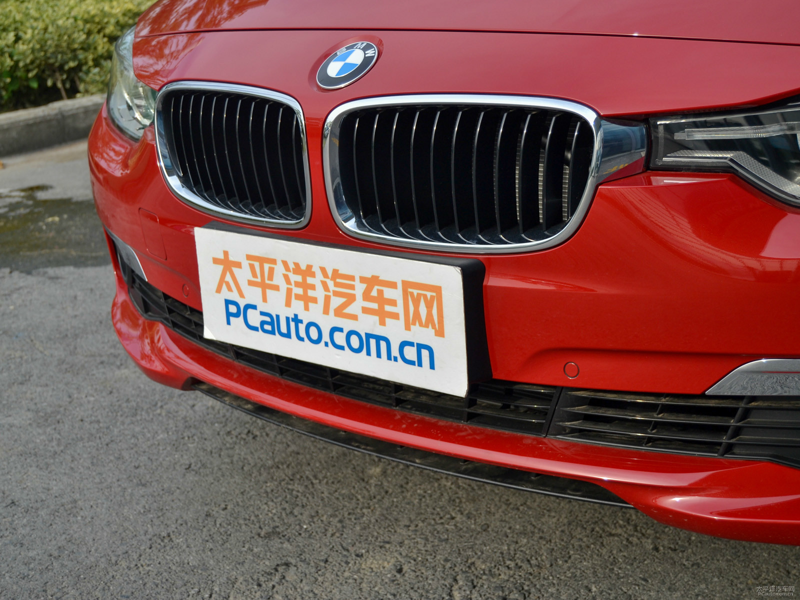 寶馬3系外觀高清大圖