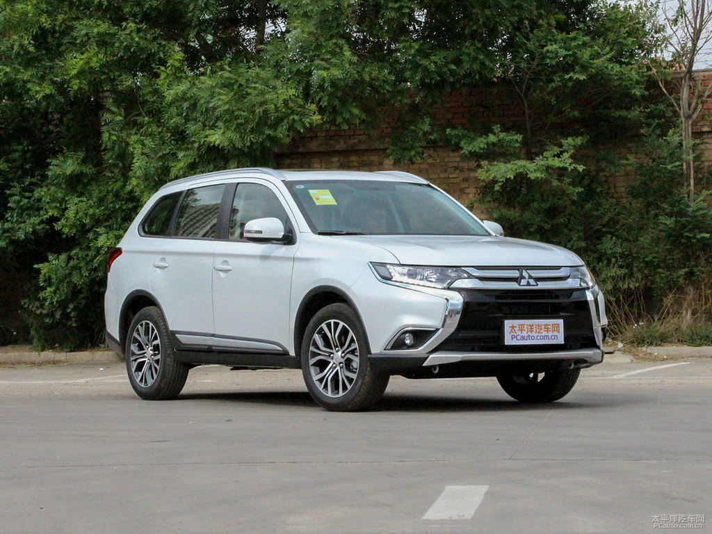 珍珠白歐藍(lán)德整車外觀外觀圖片