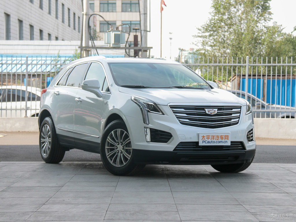 鉆白凱迪拉克XT5整車外觀外觀圖片