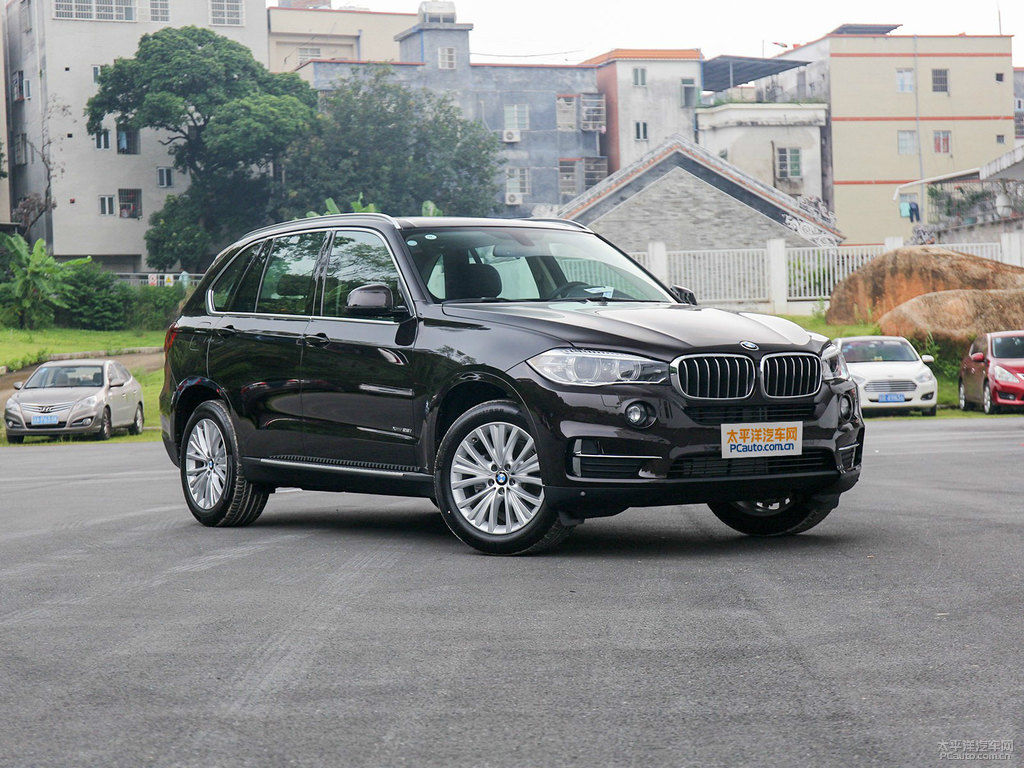 星光棕寶馬X5(進(jìn)口)整車外觀外觀圖片
