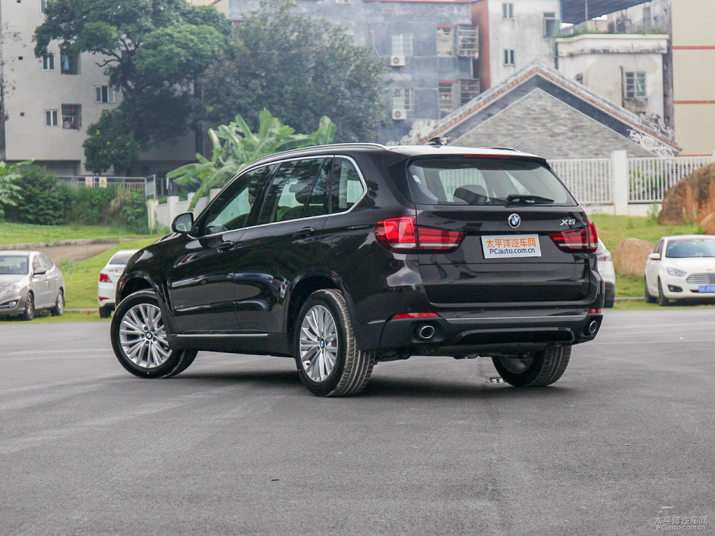 星光棕寶馬X5(進(jìn)口)整車外觀外觀圖片