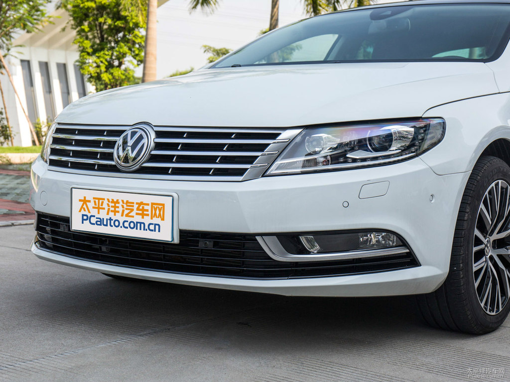 極地白大眾CC車頭外觀圖片