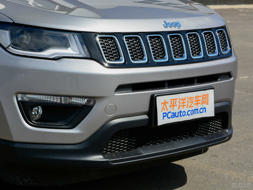鈦銀指南者車頭外觀圖片