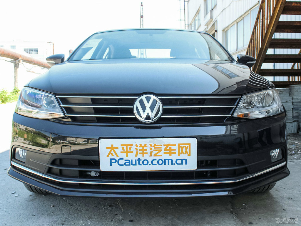 深黑速騰車頭外觀圖片