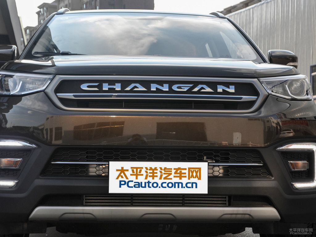 金縷棕長安CS55車頭外觀圖片