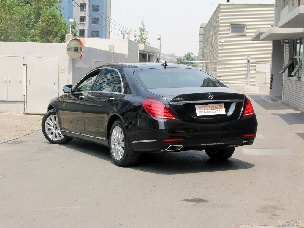 曜巖黑奔馳S級(jí)整車外觀外觀圖片