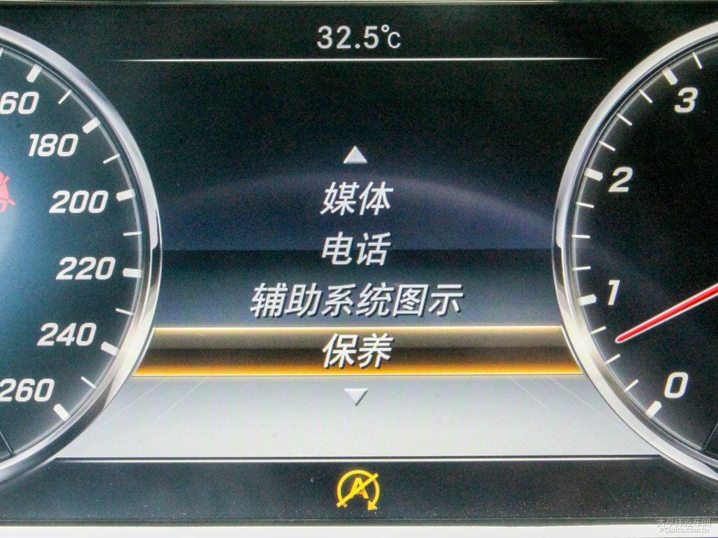 曜巖黑奔馳S級(jí)中控內(nèi)飾圖片