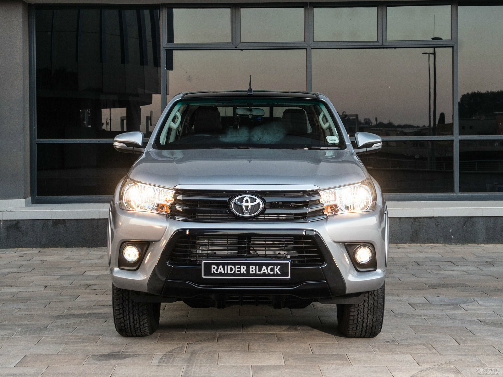 豐田Hilux外觀高清大圖