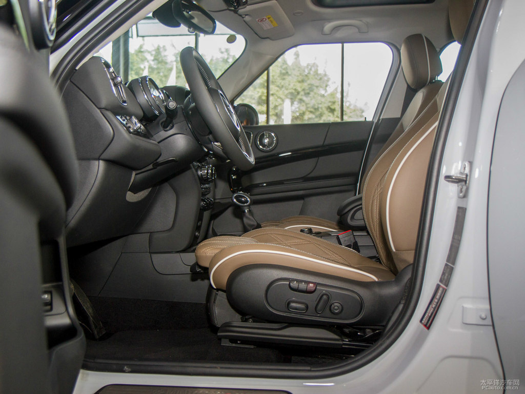 ɫMINI COUNTRYMAN{˿ggDƬ