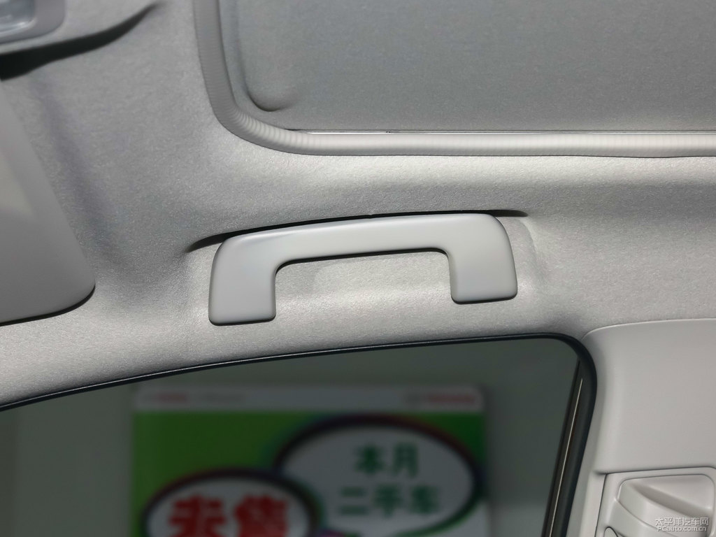 雷凌車廂內飾圖片