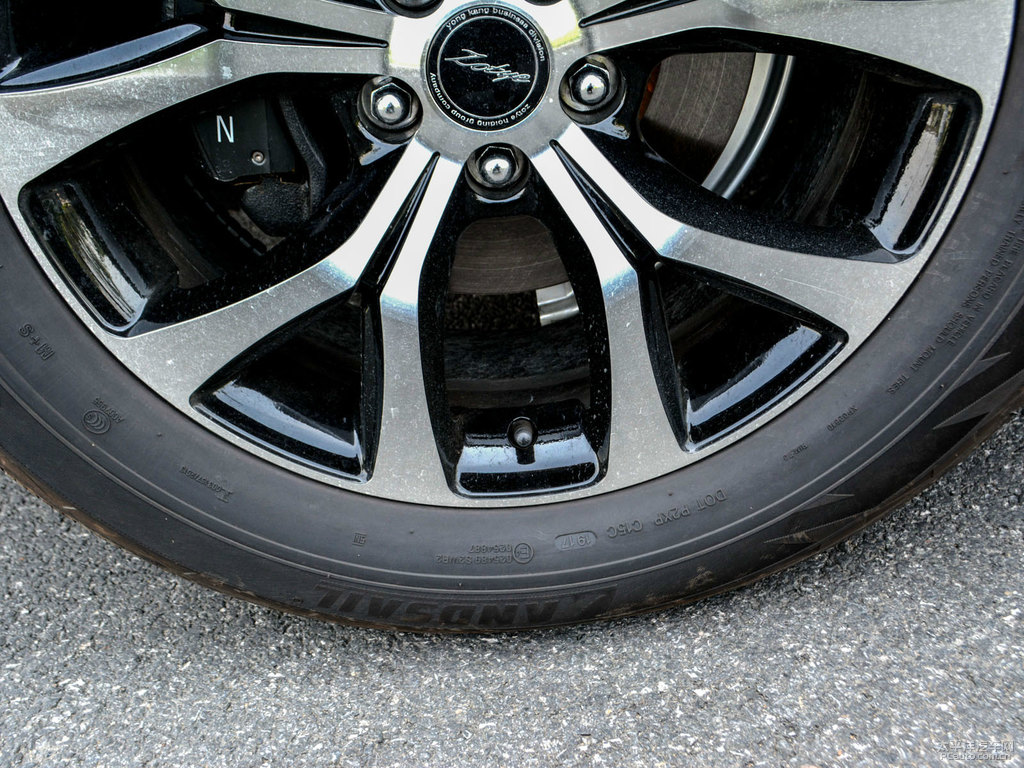 ױ̩T600 Coupe(x)(ji)(x)(ji)DƬ