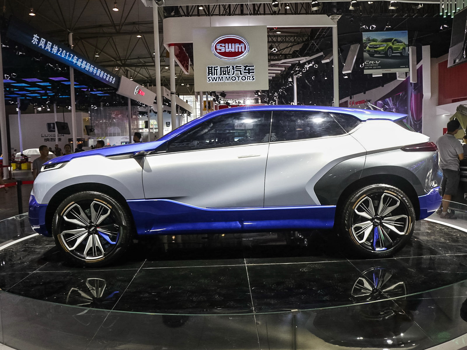 SWM斯威EROE車展高清大圖