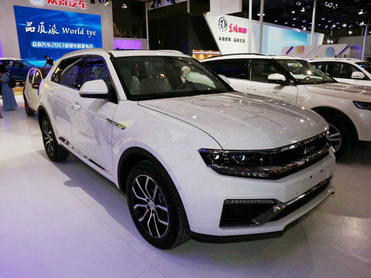眾泰大邁X7車展高清大圖