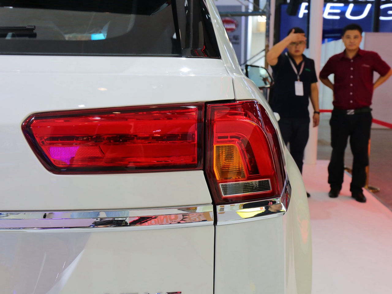 眾泰大邁X7車展高清大圖