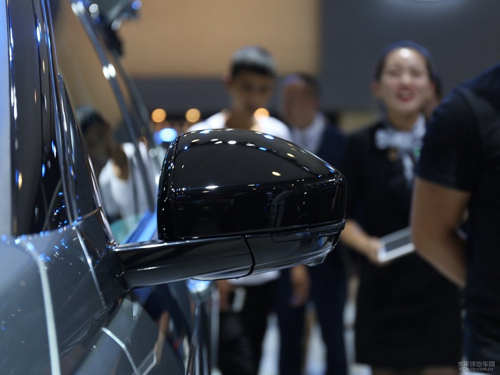 斯科舍灰發(fā)現(xiàn)神行車身外觀圖片