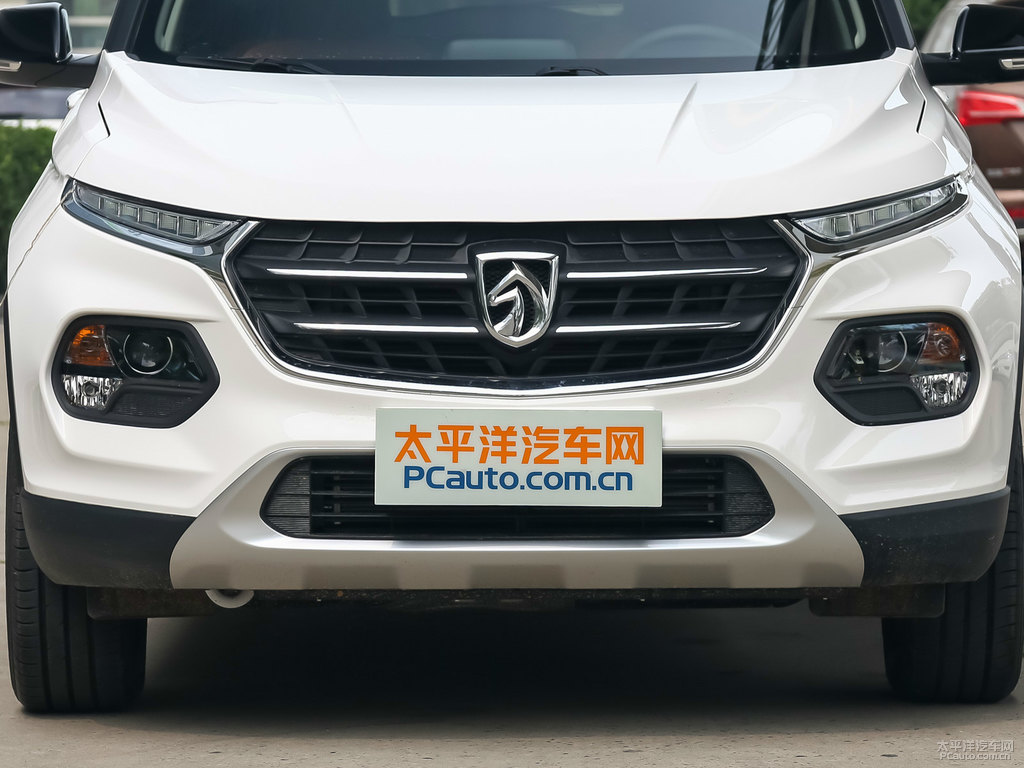 糖果白寶駿510車頭外觀圖片