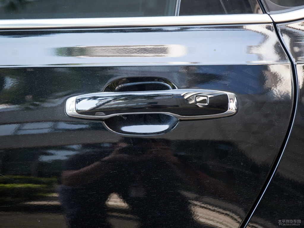 瑪瑙黑沃爾沃S90車身外觀圖片