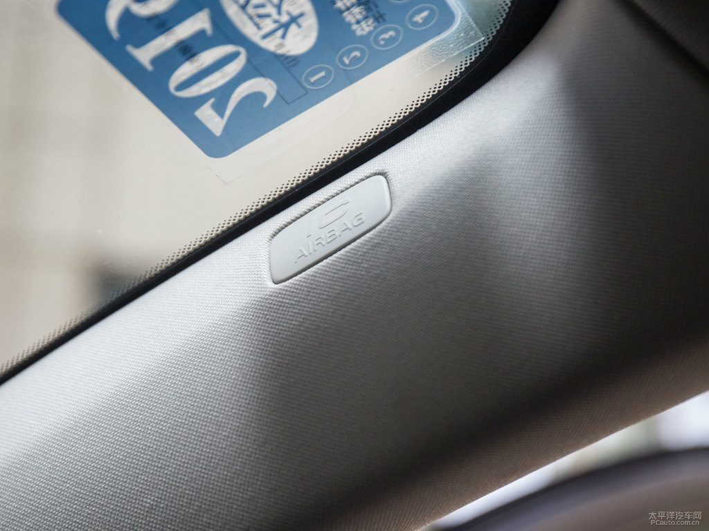 瑪瑙黑沃爾沃S90車廂內(nèi)飾圖片