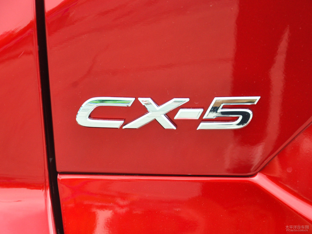 魂動紅馬自達CX-5車尾外觀圖片