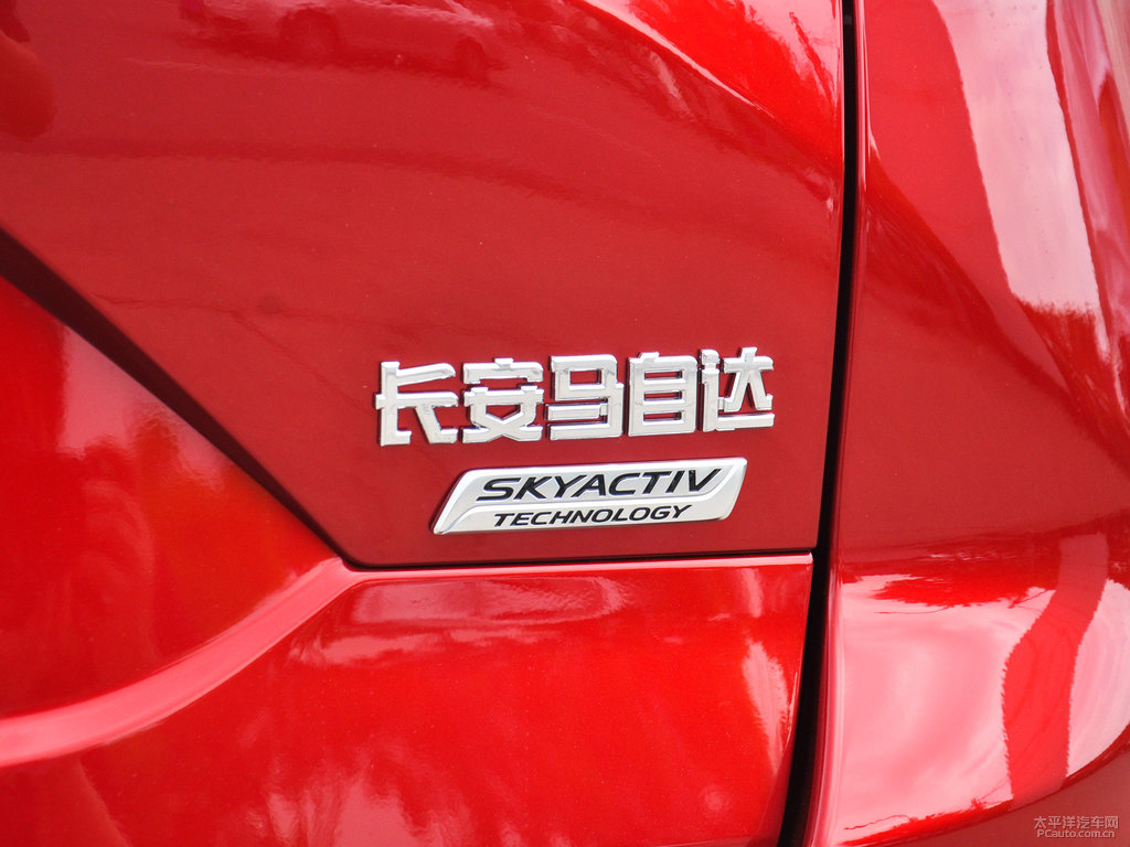 魂動(dòng)紅馬自達(dá)CX-5車尾外觀圖片