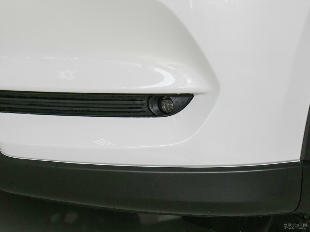 珠光白馬自達(dá)CX-5車(chē)頭外觀圖片
