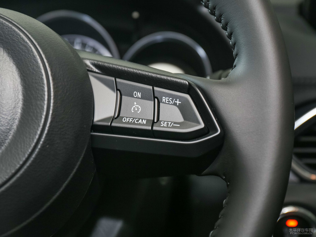 珠光白馬自達(dá)CX-5中控內(nèi)飾圖片