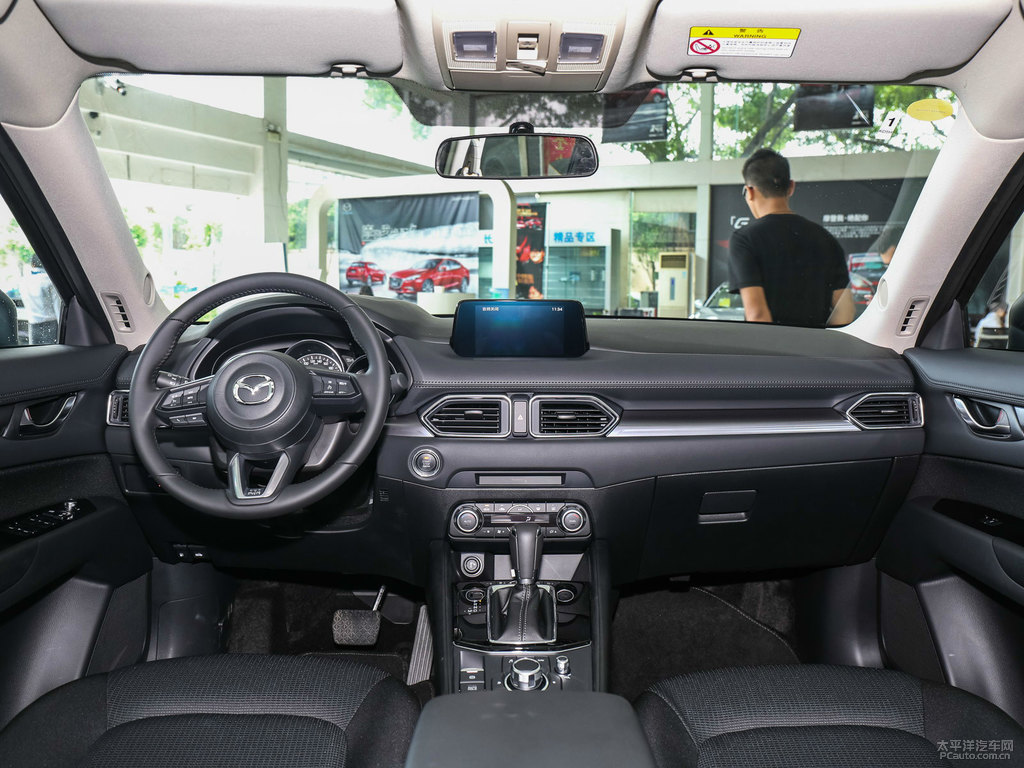 珠光白馬自達(dá)CX-5中控內(nèi)飾圖片