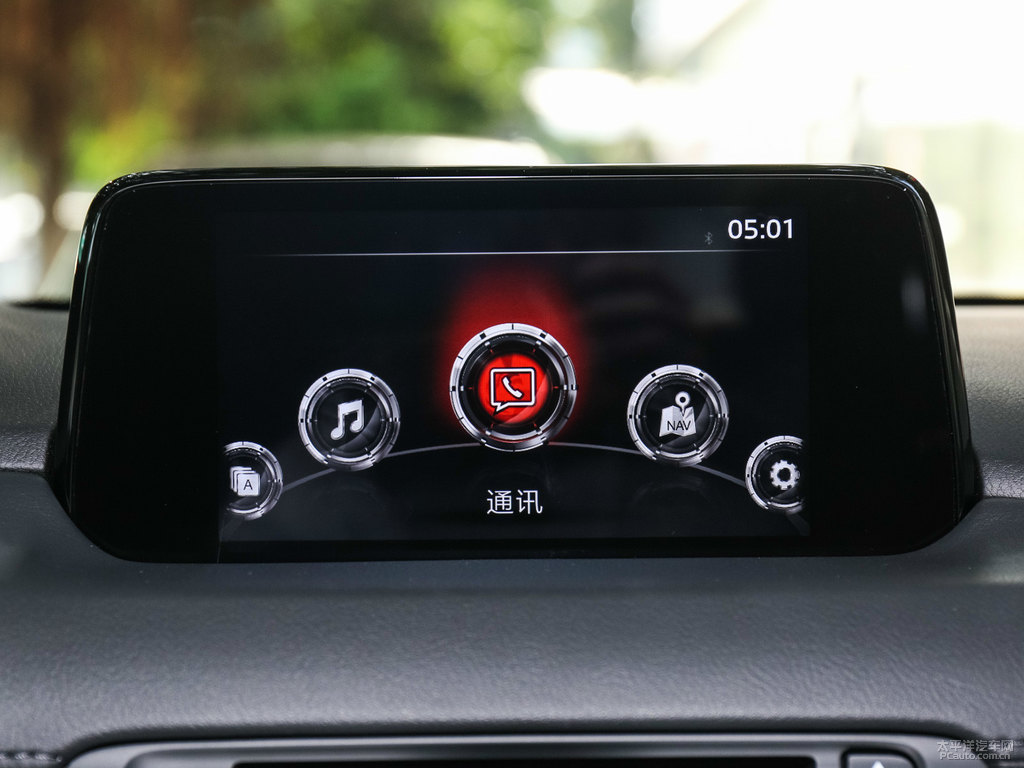 鉑鋼灰馬自達(dá)CX-5中控內(nèi)飾圖片