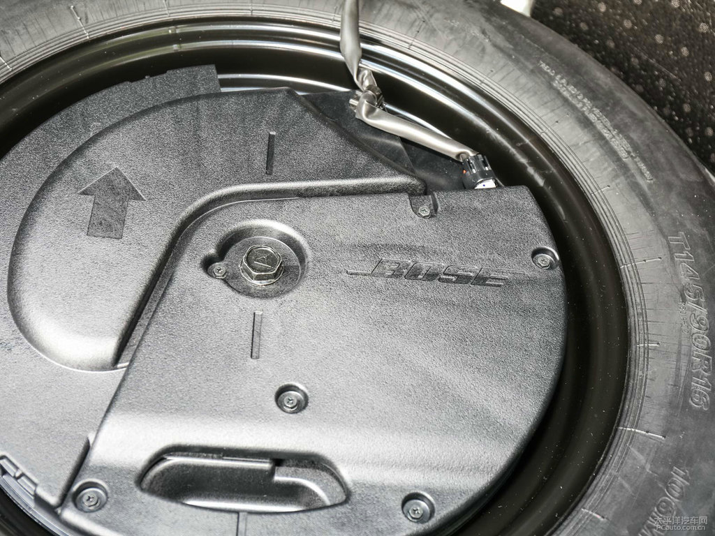 鉑鋼灰馬自達(dá)CX-5后備廂空間圖片
