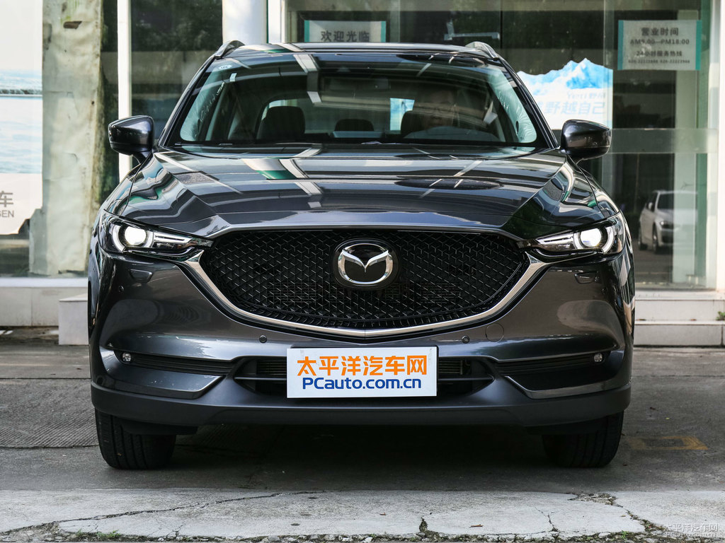 鉑鋼灰馬自達(dá)CX-5車(chē)頭外觀圖片