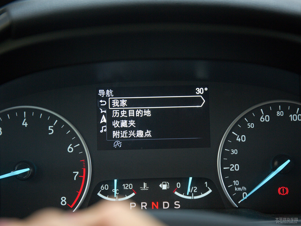 喜馬拉雅白翼搏中控內(nèi)飾圖片