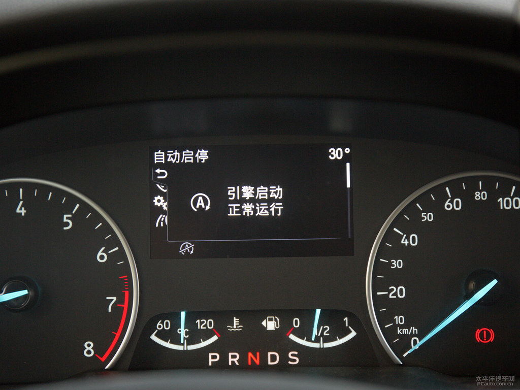 喜馬拉雅白翼搏中控內(nèi)飾圖片