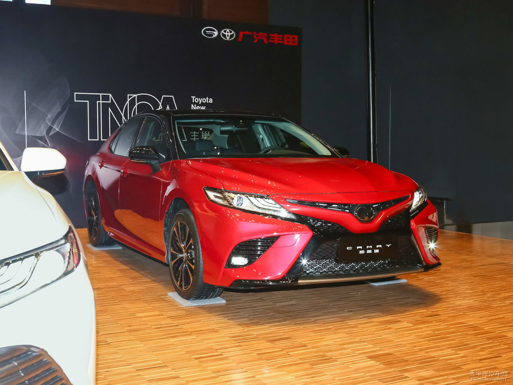 凱美瑞整車外觀外觀圖片