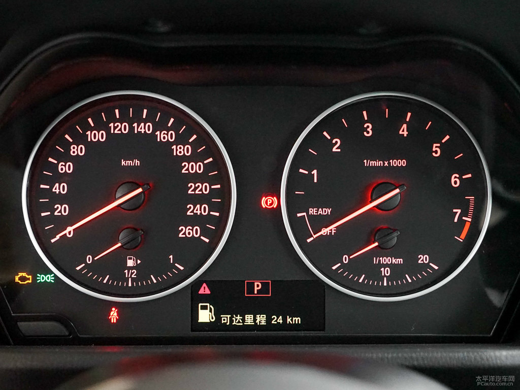 星光棕寶馬X1中控內(nèi)飾圖片