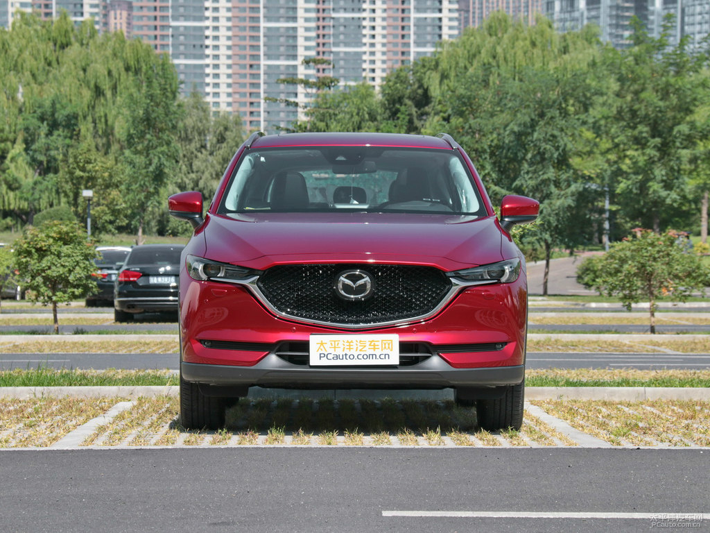 魂動(dòng)紅馬自達(dá)CX-5整車外觀外觀圖片