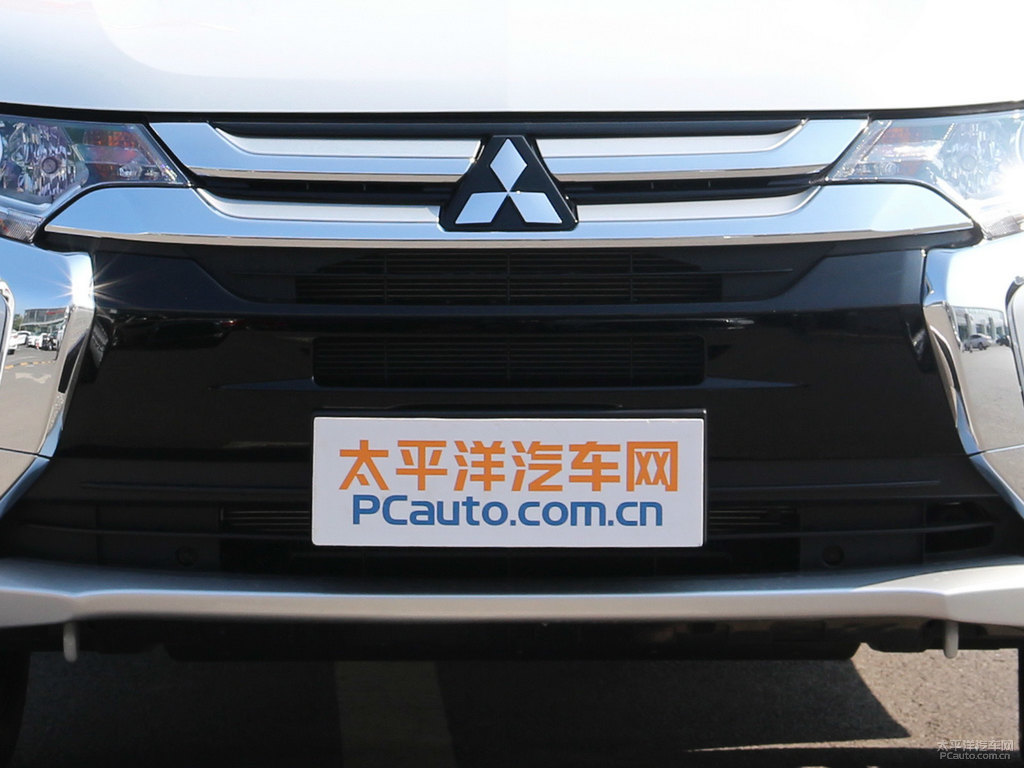 珍珠白歐藍(lán)德車頭外觀圖片
