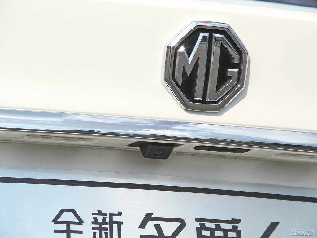 珠光白MG6車尾外觀圖片