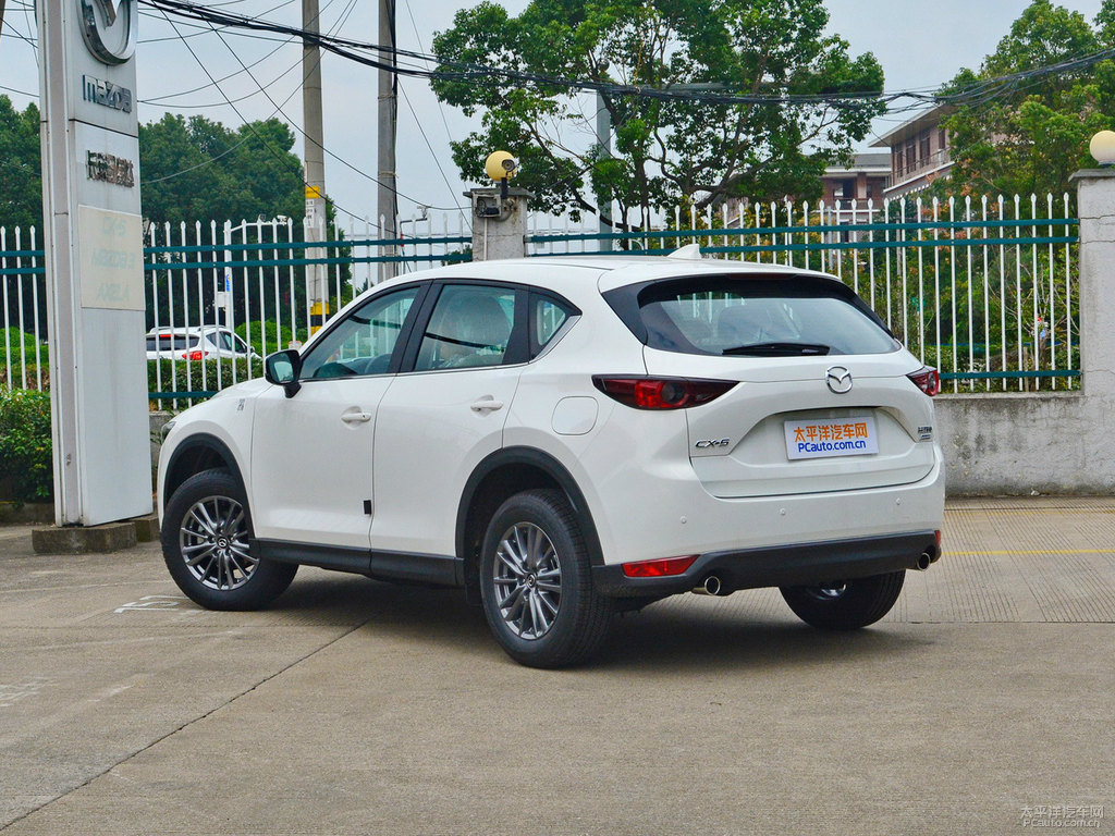 珠光白馬自達(dá)CX-5整車(chē)外觀外觀圖片