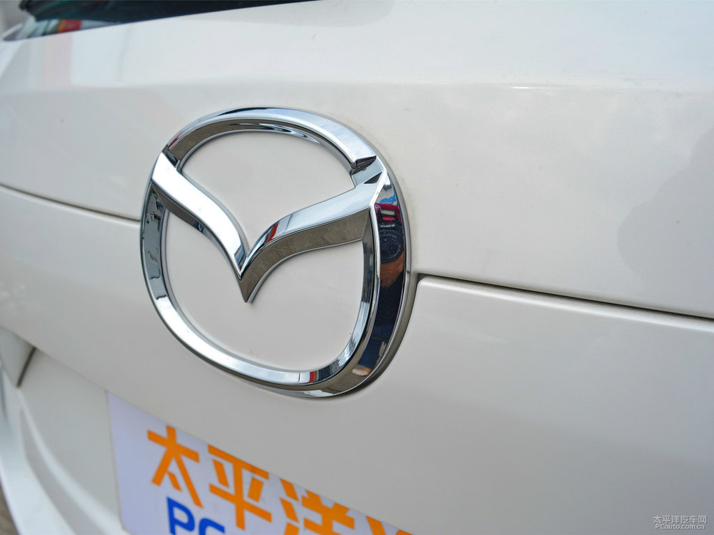 珠光白馬自達(dá)CX-5車尾外觀圖片