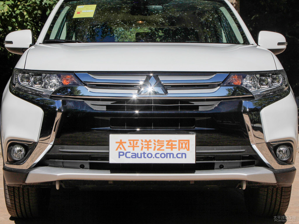 珍珠白歐藍(lán)德車頭外觀圖片