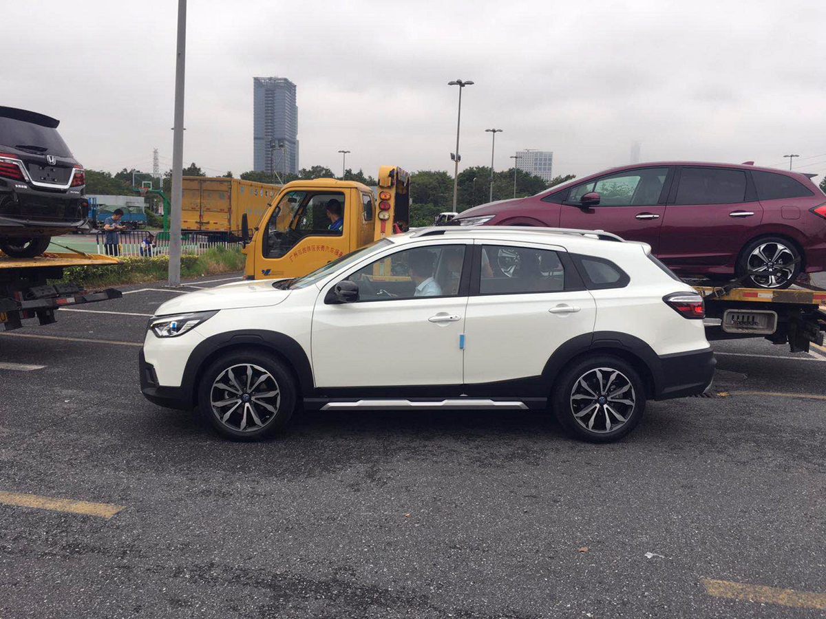 啟辰T70車展高清大圖