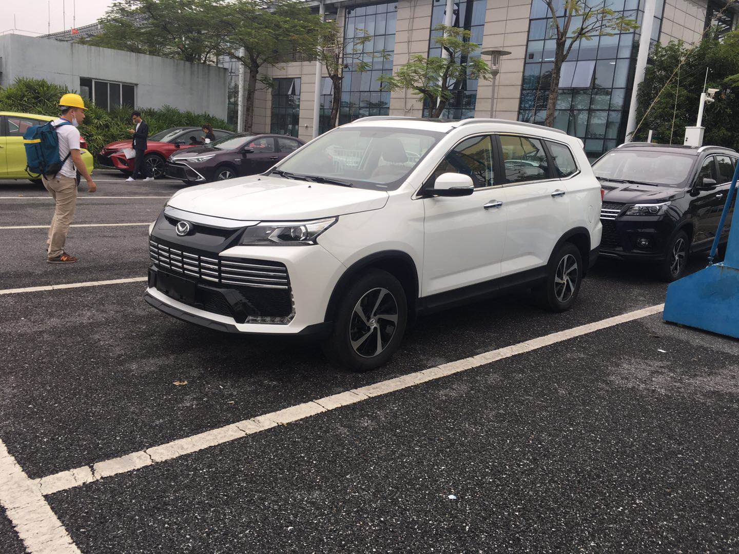 北汽幻速S7車展高清大圖